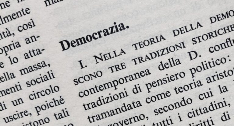 Gherardo Colombo “Democrazia. Se non ci sei non c’è”. Diretta nazionale per le scuole giovedì 13 marzo 2025 ore 10.00 – 12.00